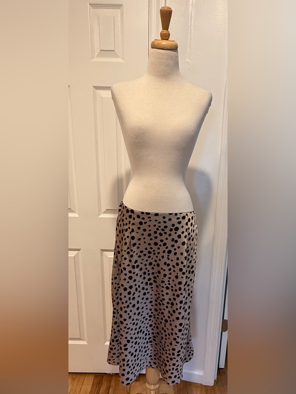 Leopard Print A-Line Midi Skirt in Taupe and Black